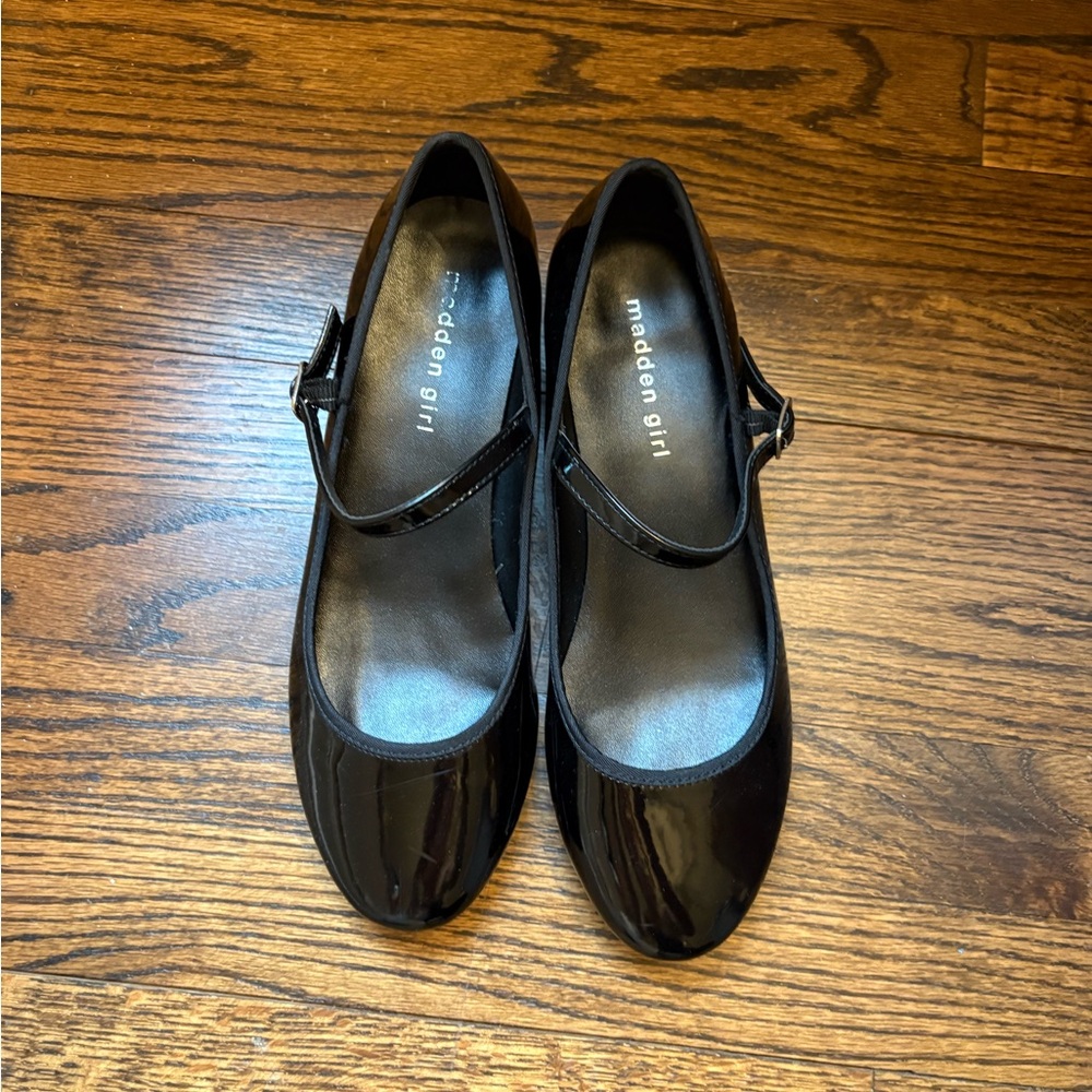 Madden Girl Glossy Black Tiny Heels